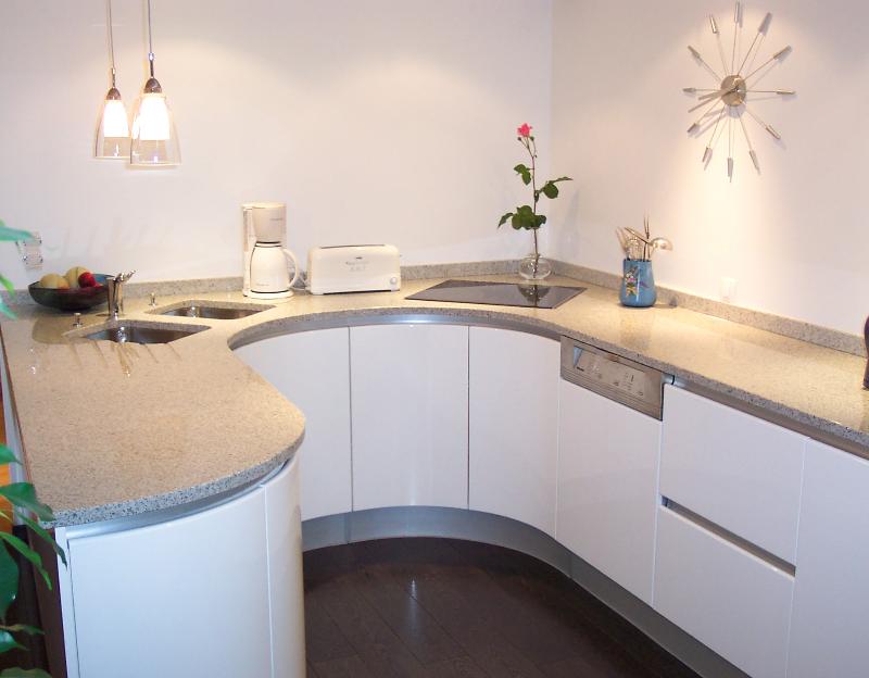 plan-de-travail-de-cuisine-en-granit-blanc-cristal_1_14_3